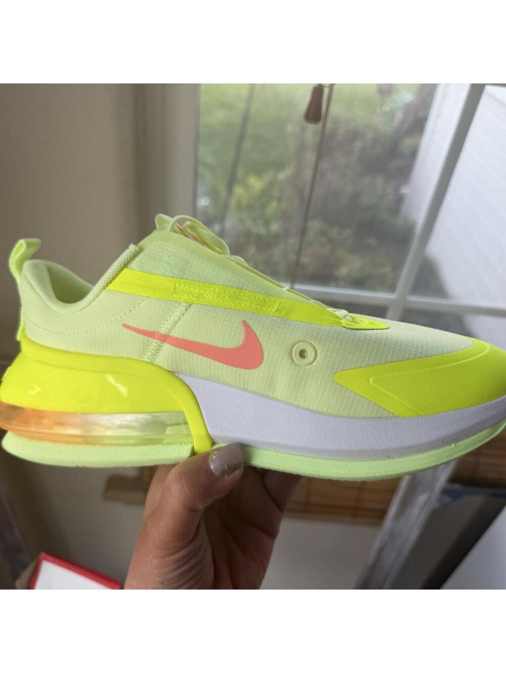 Nike Women's Yellow and Orange Trainer